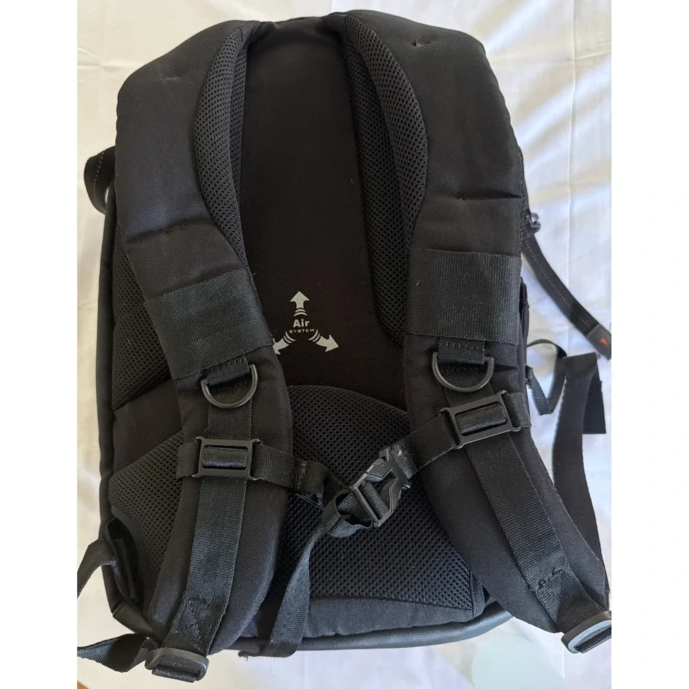 Vanguard Up-Rise 48 Backpack Camera Bag SLR + Laptop + Rain Cover